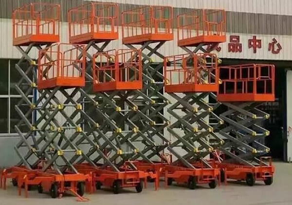 鋁合金單柱六米升降機發(fā)貨